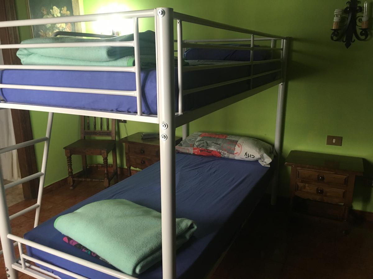 Albergue Gandara Hostel ซันติยานาเดลมาร์ ภายนอก รูปภาพ